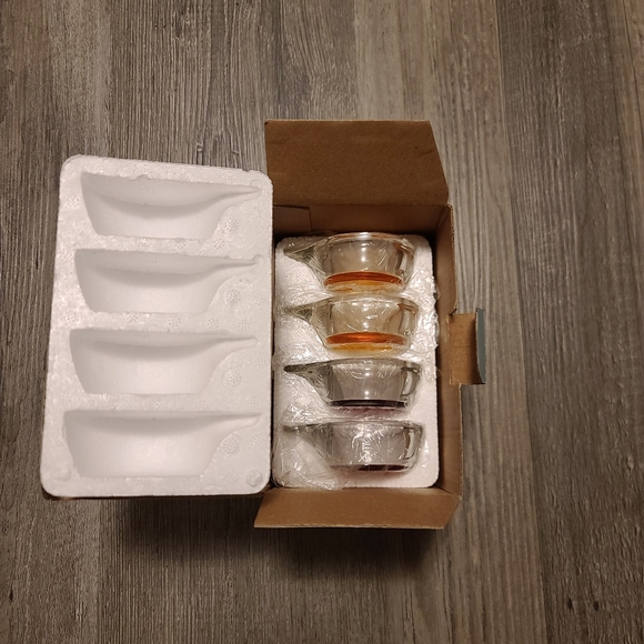 Partylite P8918 Set of 4 Groovy Tealight Holder Set 2 Red & 2 Orange NIB - Picture 2 of 5